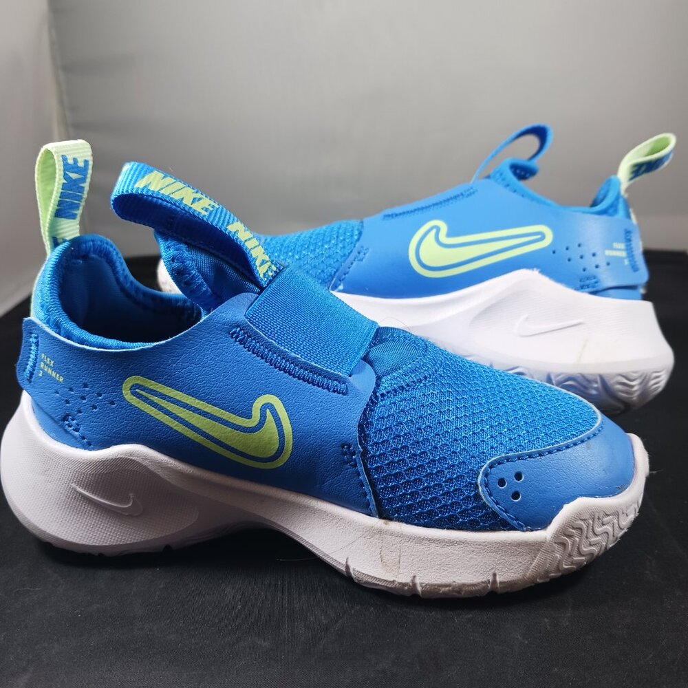 Nike Unisex-Child Flex Runner 3 Toddler size 9C
